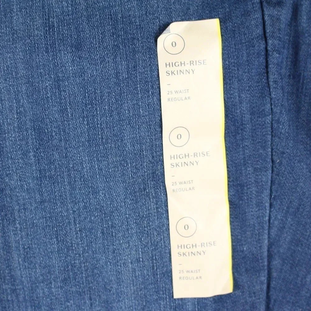 women's Universal Thread Jeans - Picture 5 of 7